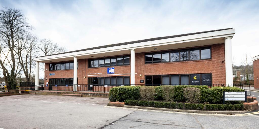 Light industrial facility to lease in Tillingbourne Court, Dorking