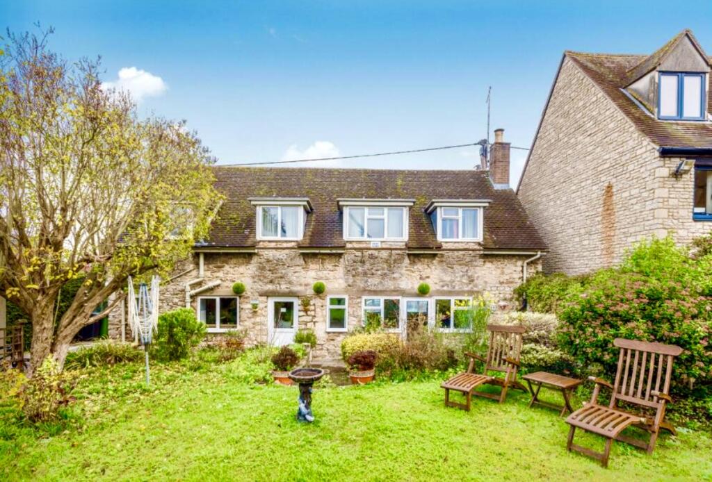 Main image of property: North Hinksey Lane, OXFORD