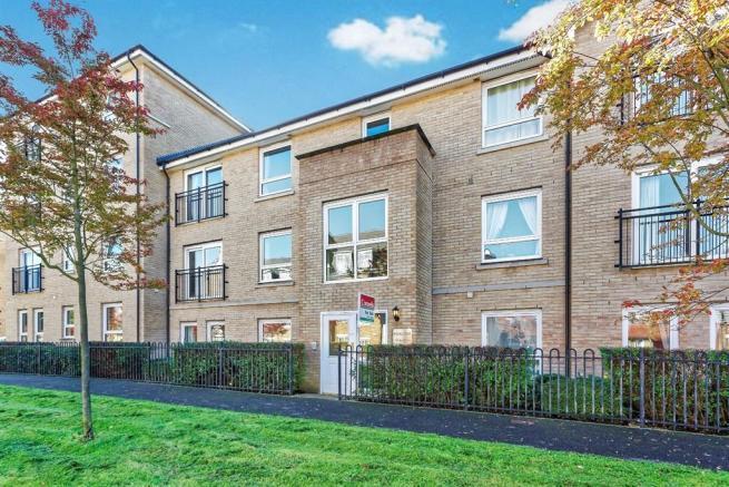Main image of property: Lillymill Chine, Chineham, BASINGSTOKE
