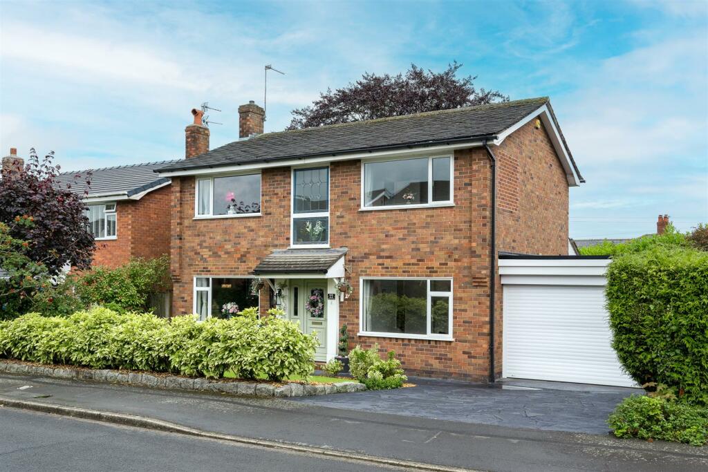 4 bedroom detached house for sale in Wychwood Avenue, Lymm, WA13