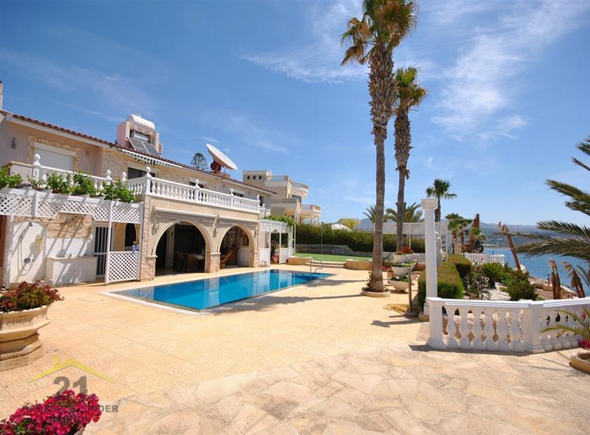 5 bedroom villa for sale in Coral Bay, Paphos, Cyprus