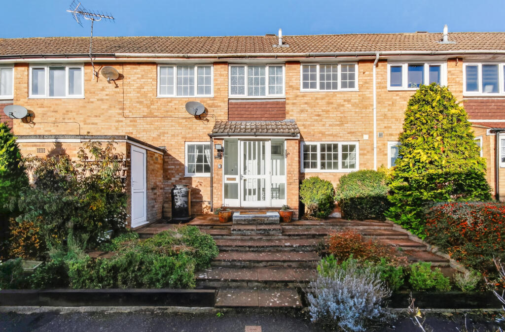 Main image of property: Arncliffe, Bracknell, RG12