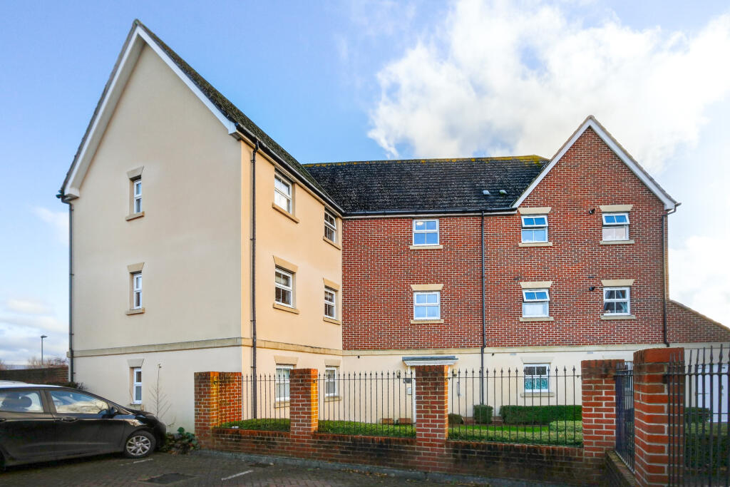 Main image of property: Bullfinch Rise, Bracknell, RG12
