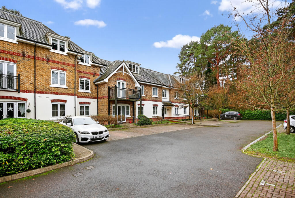 Main image of property: Ralphs Ride, Bracknell, RG12