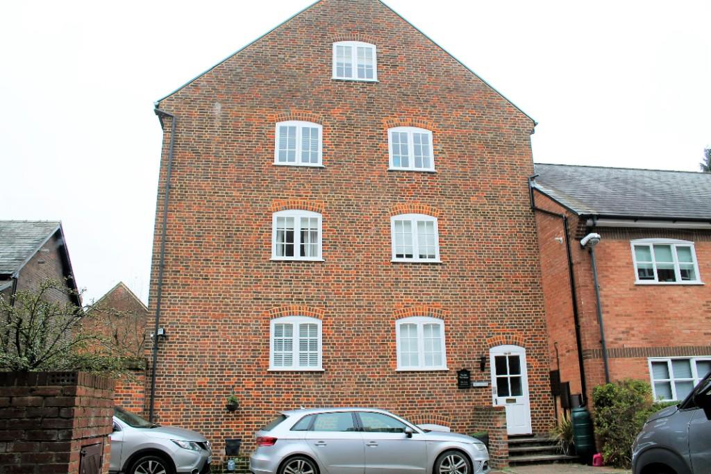 Main image of property: Bowes Lyon Mews, St. Albans, Hertfordshire, AL3 4PF
