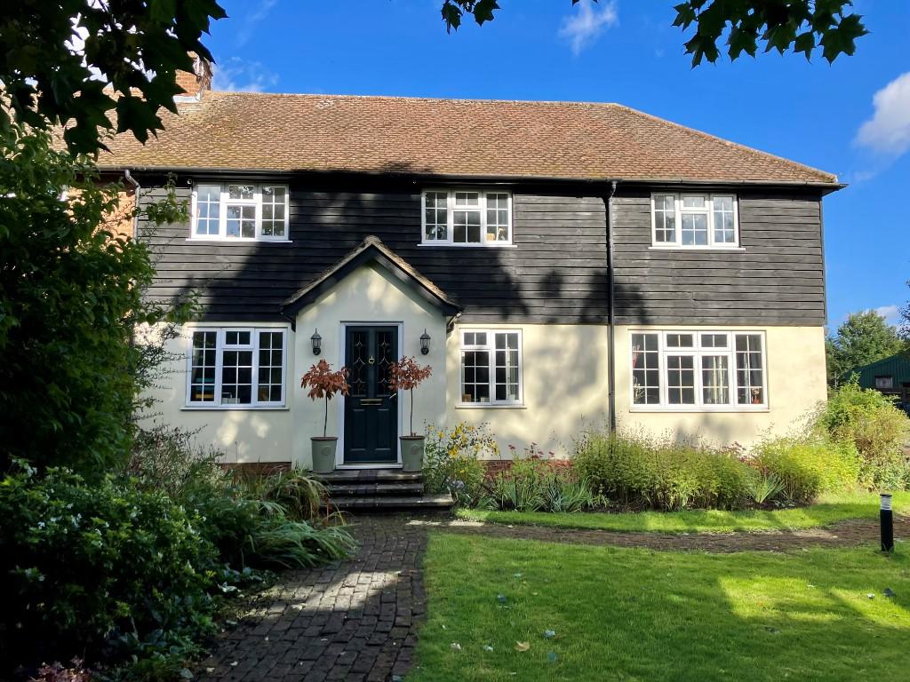 Main image of property: Hemel Hempstead Road, Redbourn, Herts, AL3 7AJ