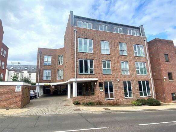 Main image of property: Victoria Street, St. Albans, Hertfordshire, AL1 3ER