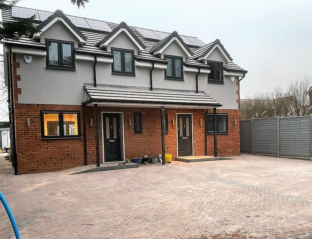 Main image of property: Oaklands Lane, St. Albans, Hertfordshire, AL4 0HS