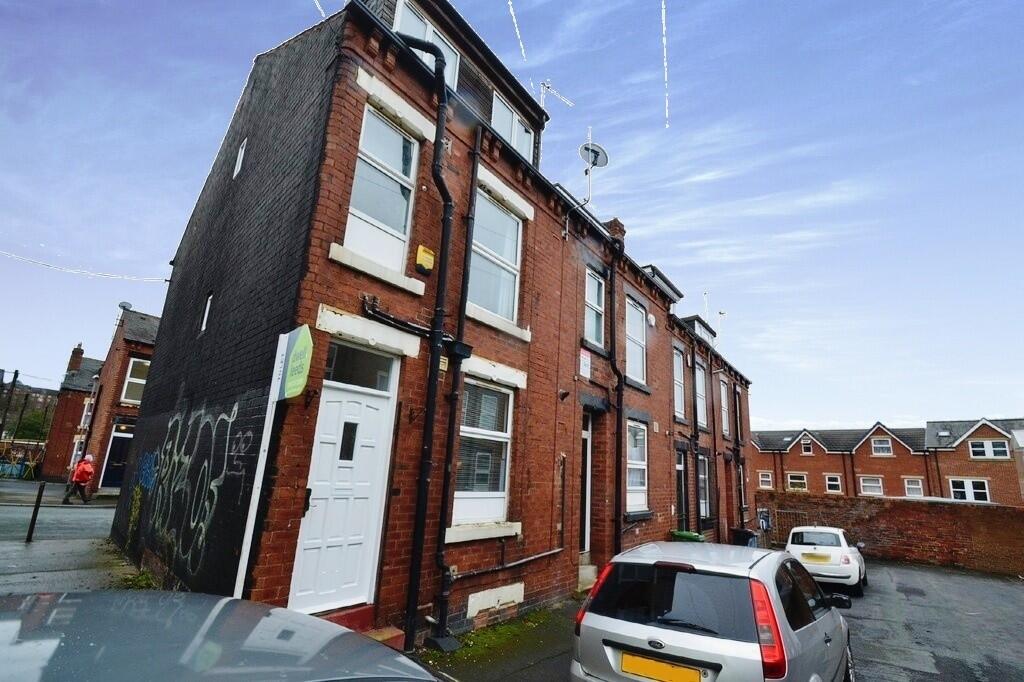 Main image of property: Kelsall Avenue, Hyde Park, Leeds, LS6
