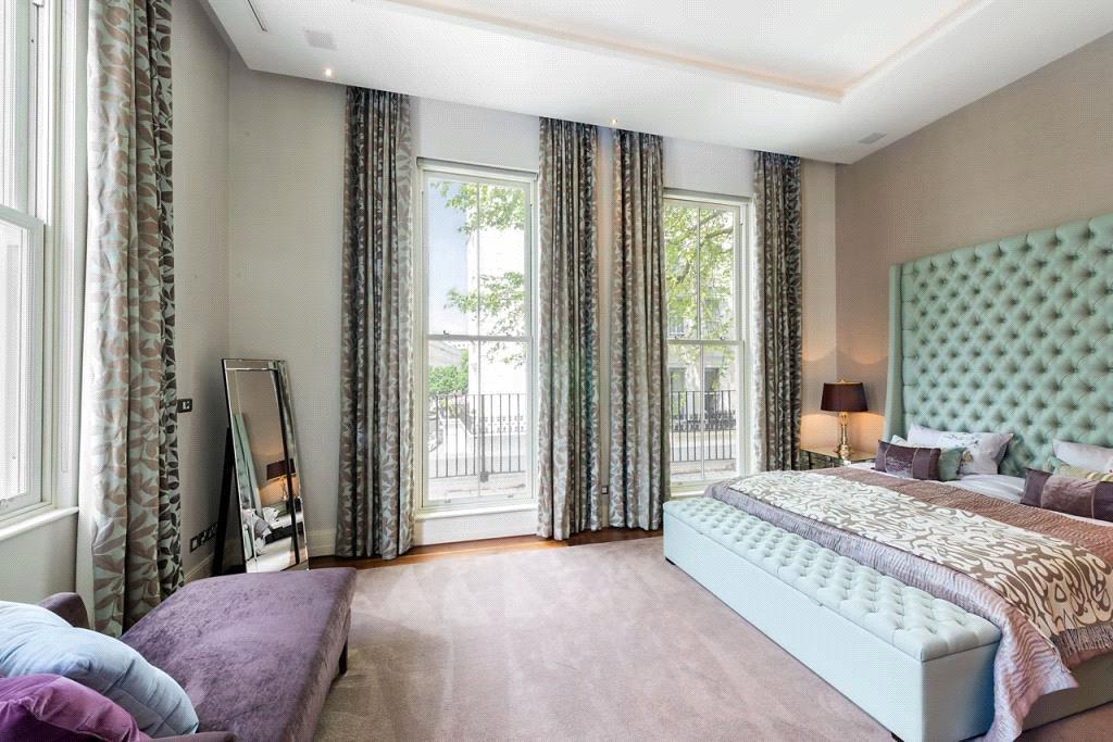 3 bedroom apartment for sale in Leinster Gardens, Bayswater, W2