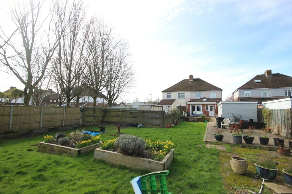 3 bedroom semidetached house for sale in Stakes Hill Road