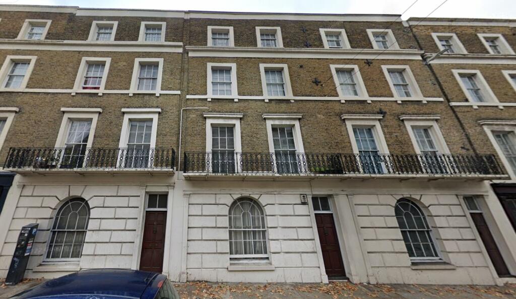 2 bedroom duplex for rent in Harmer Street, Gravesend, Kent, DA12