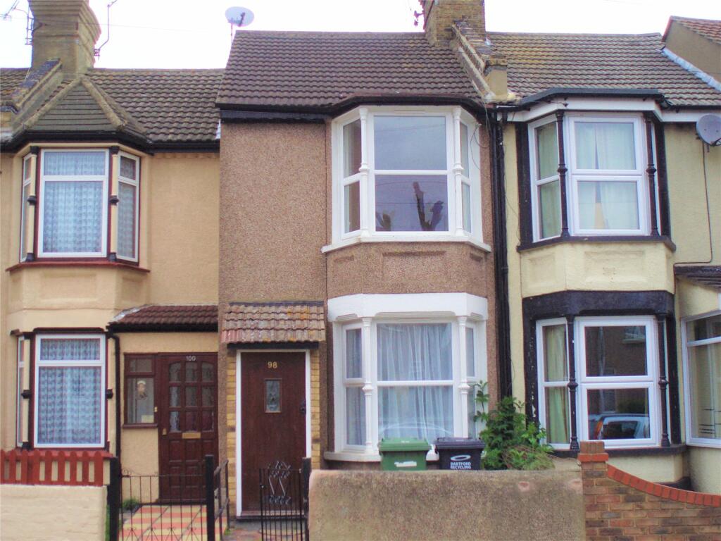 2 bedroom terraced house for rent in Milton Road, Kent, DA10