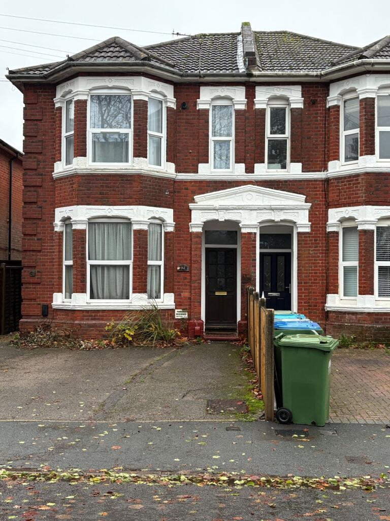 Main image of property: Flat 4 229, Foundry Lane, Southampton, SO15