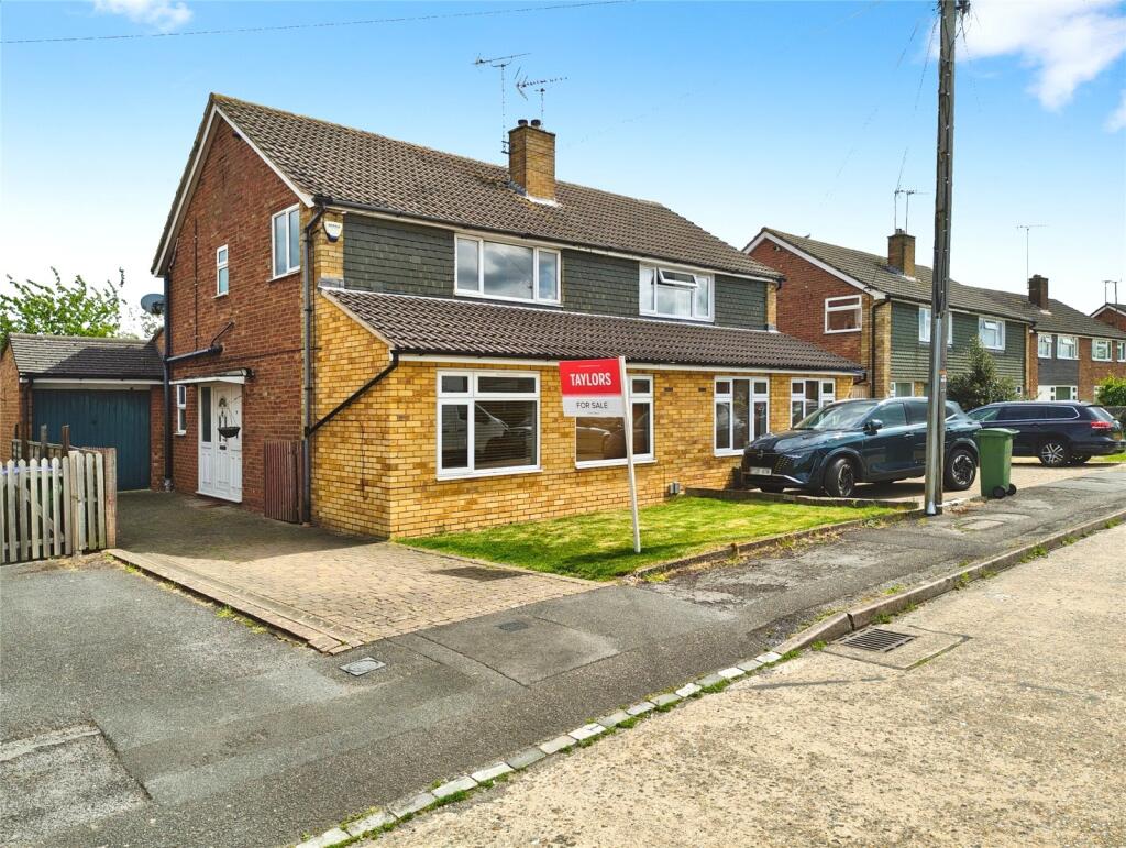 Main image of property: New Meadow, Aylesbury, Buckinghamshire, HP21