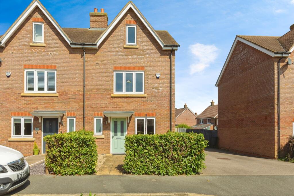 Main image of property: Monarch Street, Aylesbury, HP18