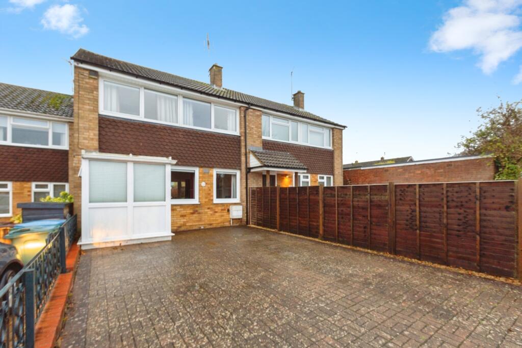 Main image of property: Howard Avenue, Aylesbury, Buckinghamshire, HP21