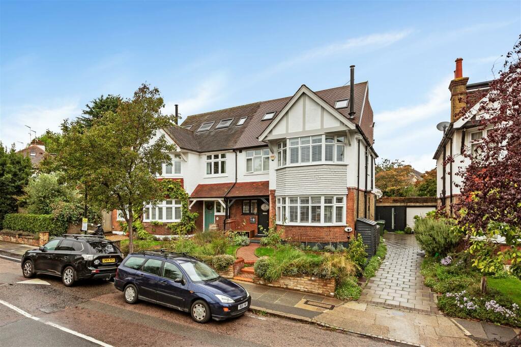 Main image of property: Hertford Avenue, East Sheen, SW14