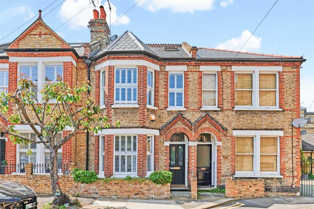 4 bedroom terraced house for sale in Ruvigny Gardens, Putney, SW15