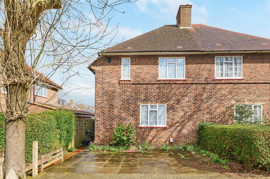 Main image of property: Dover House Road, Putney, SW15