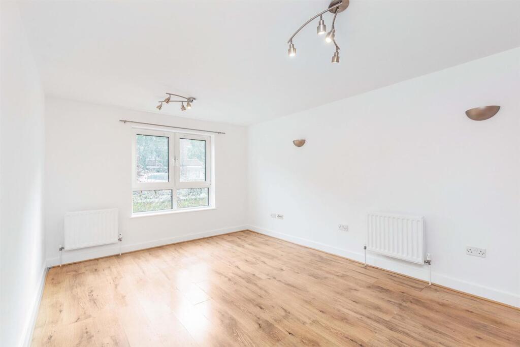 Main image of property: Dukes Court, Mortlake, SW14