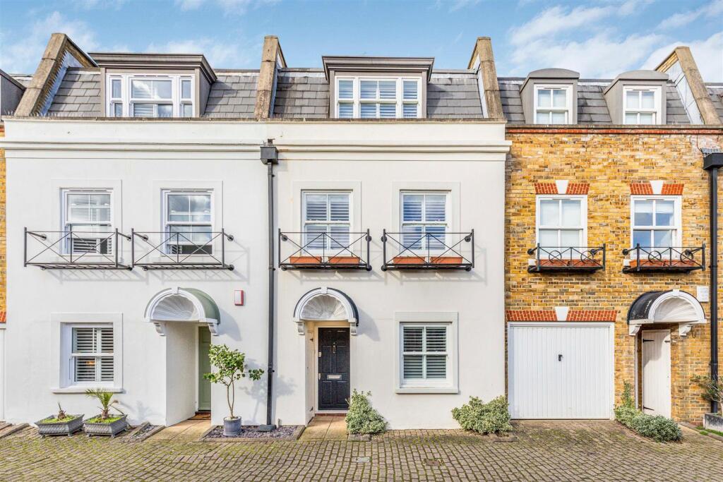 Main image of property: Fielding Mews, Barnes, SW13