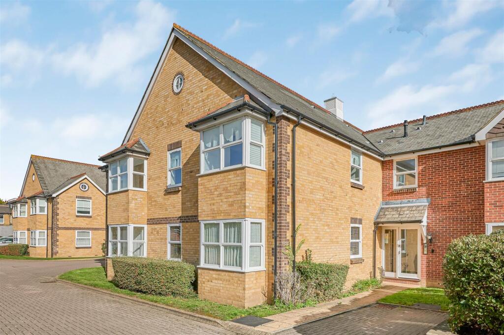 Main image of property: Dovecote Gardens, Mortlake, London, SW14