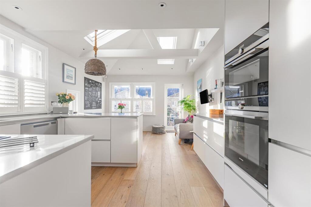 Main image of property: Cowley Road, Mortlake