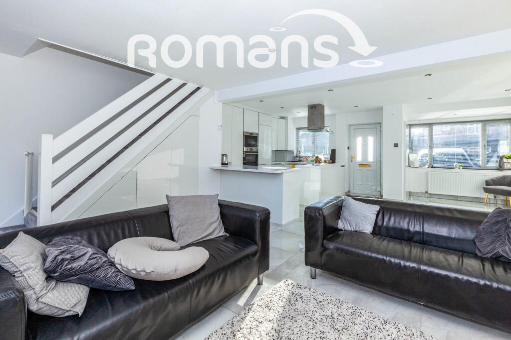 Main image of property: Eskdale Gardens, Maidenhead, SL6