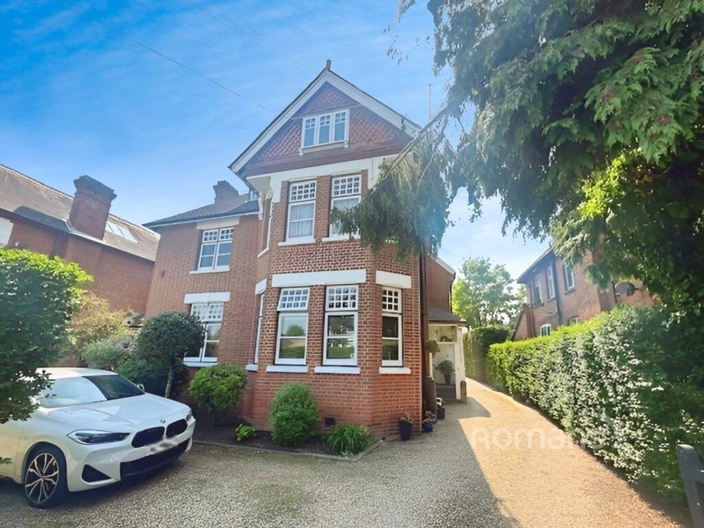 Main image of property: Ray Park Road, Maidenhead, Berkshire, SL6