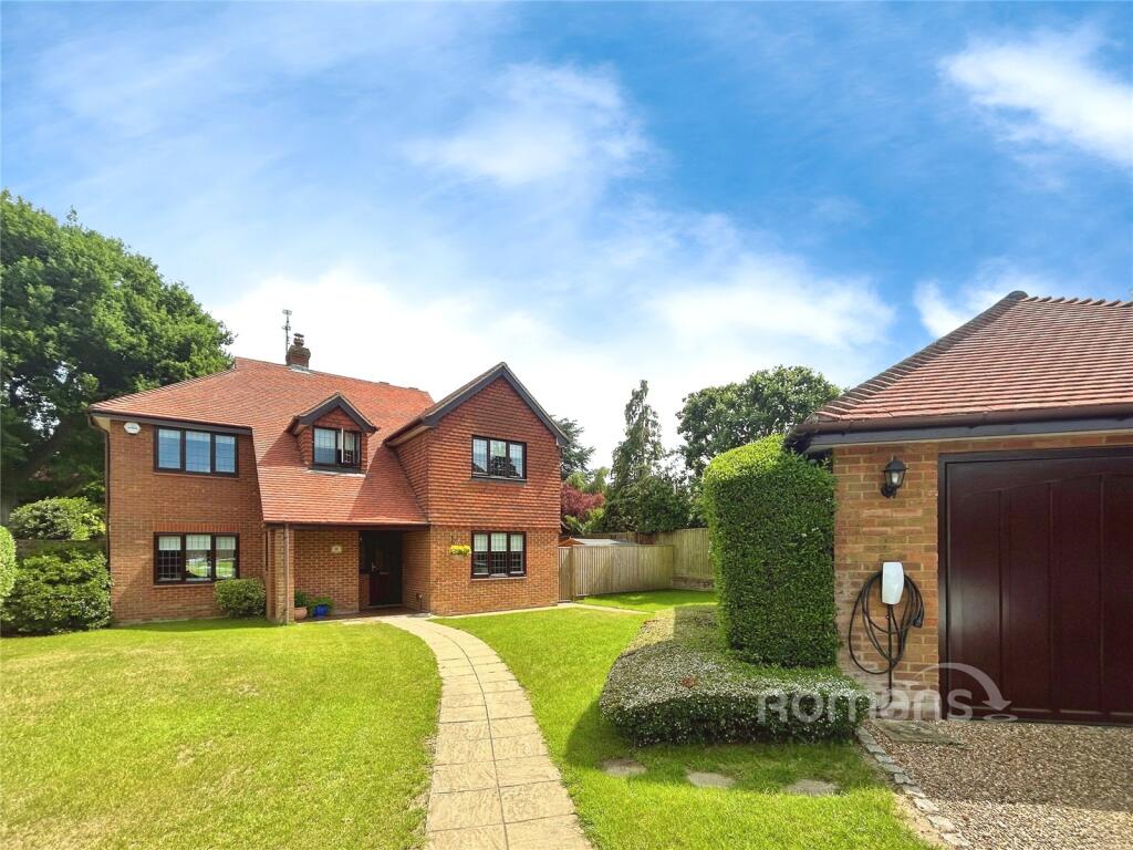 Main image of property: Kinghorn Park, Maidenhead, SL6