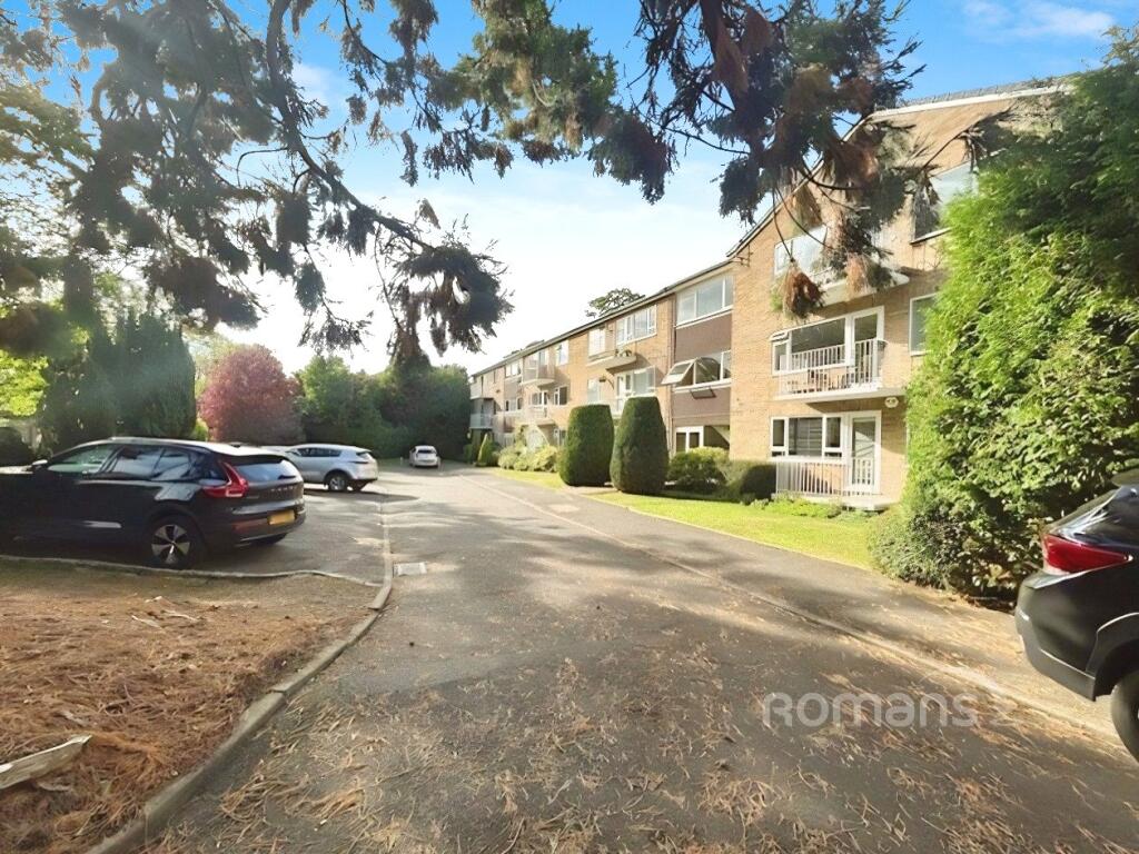 Main image of property: Boulters Gardens, Maidenhead, Berkshire, SL6