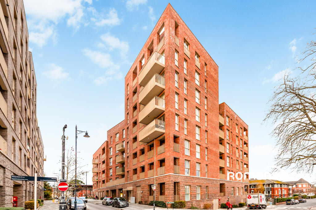 Main image of property: St. Ives Road, Maidenhead, Berkshire, SL6