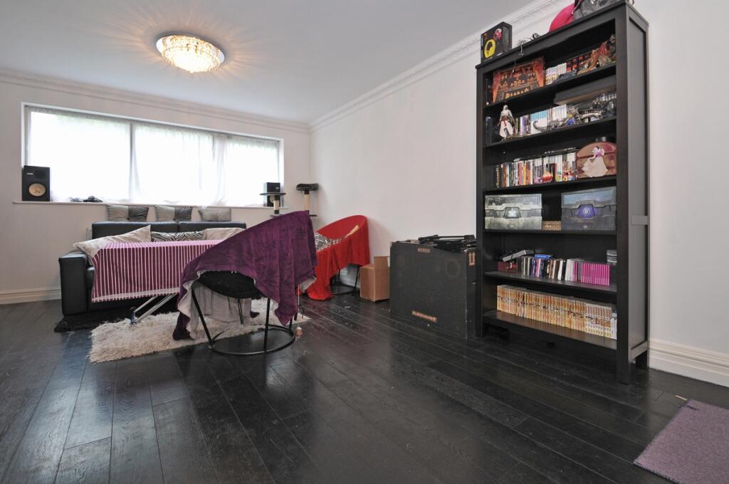 Main image of property: Park Hill, London, W5