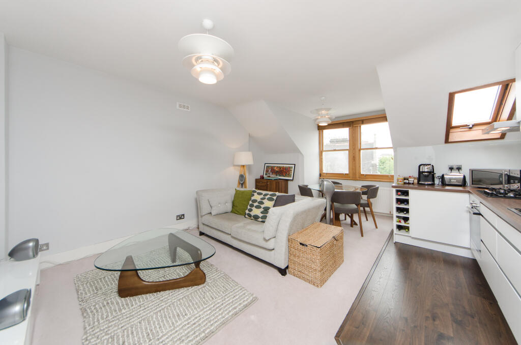 Main image of property: Gunterstone Road, London, W14
