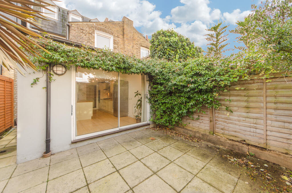 Main image of property: Short Road, Chiswick, W4