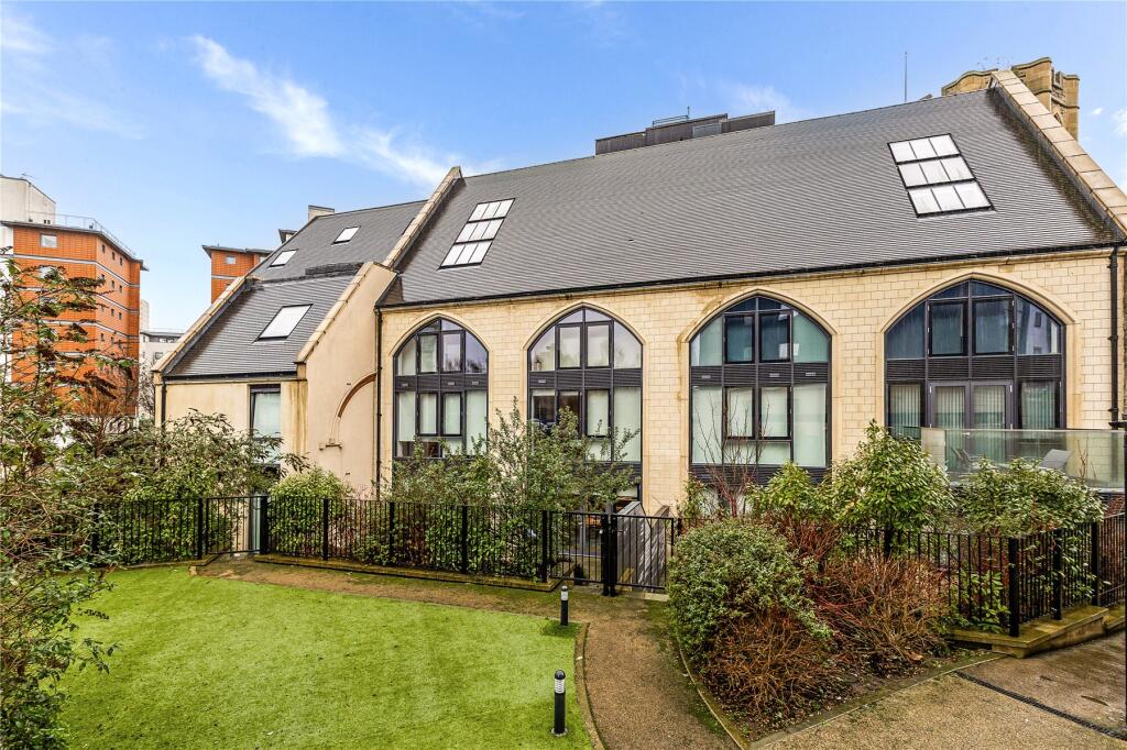 Main image of property: High Street, Brentford, TW8