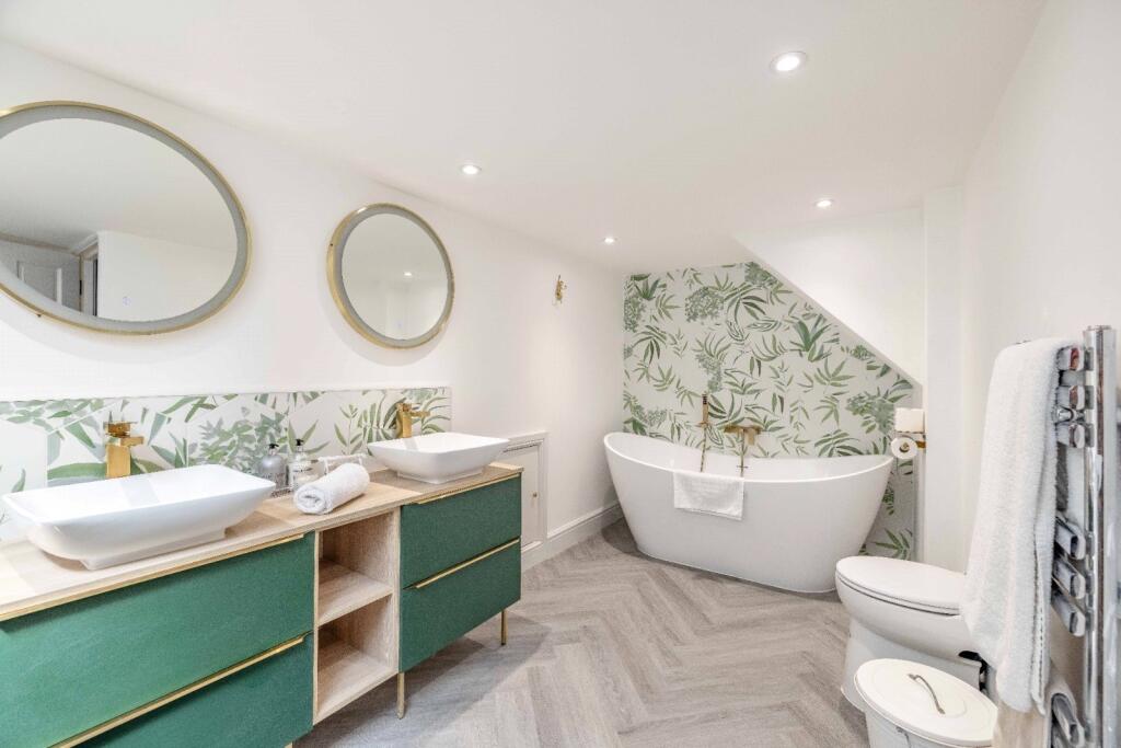 Main image of property: Kings Road, Windsor, Berkshire, SL4