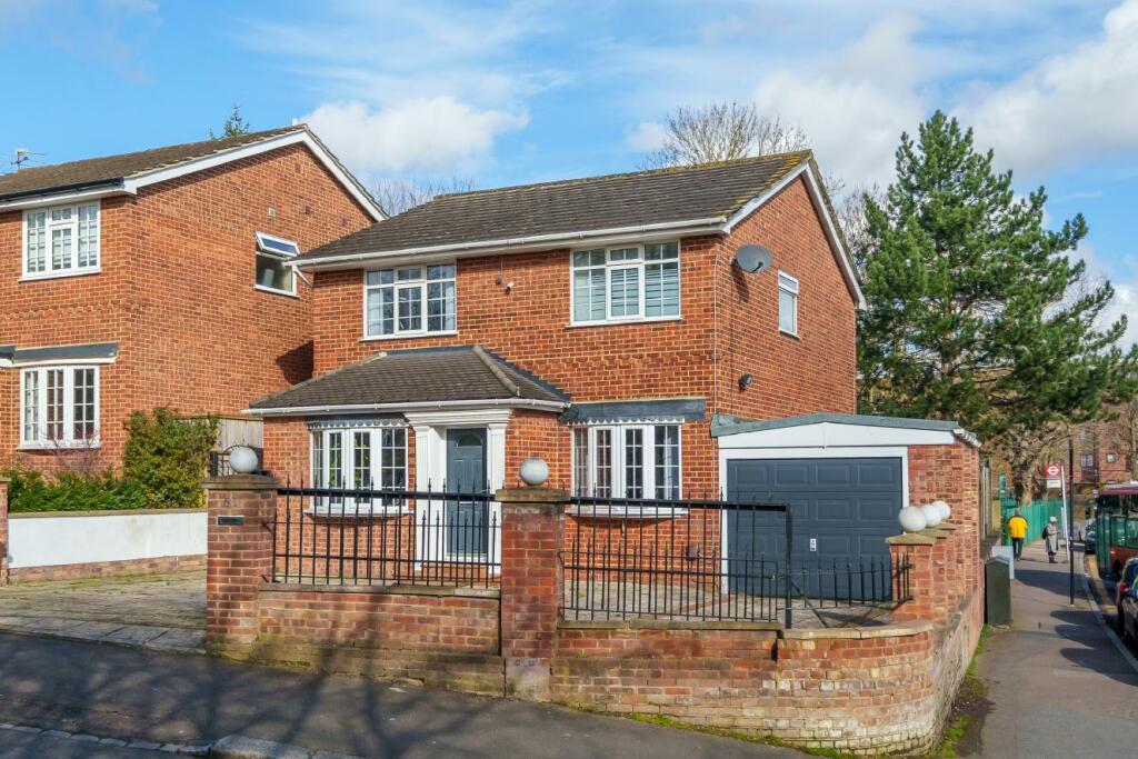 4 bedroom detached house for sale in Sylvan Road, Crystal Palace, SE19