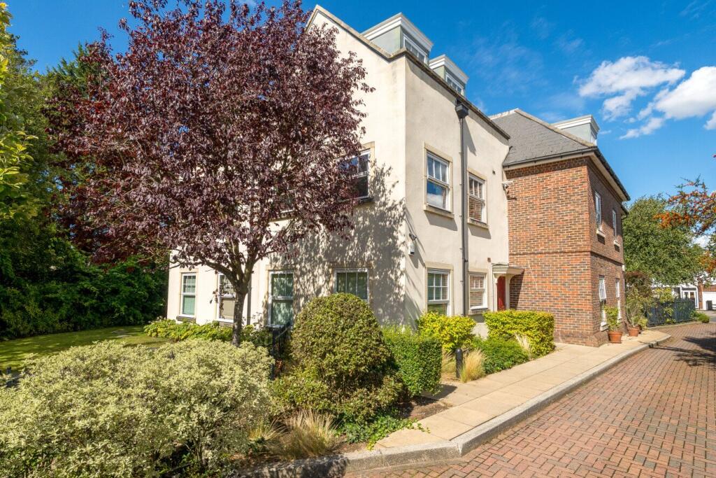 Main image of property: Beulah Hill, Crystal Palace, London, SE19