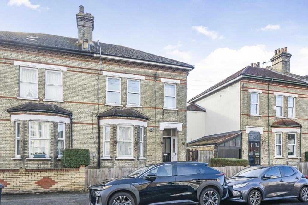2 bedroom flat