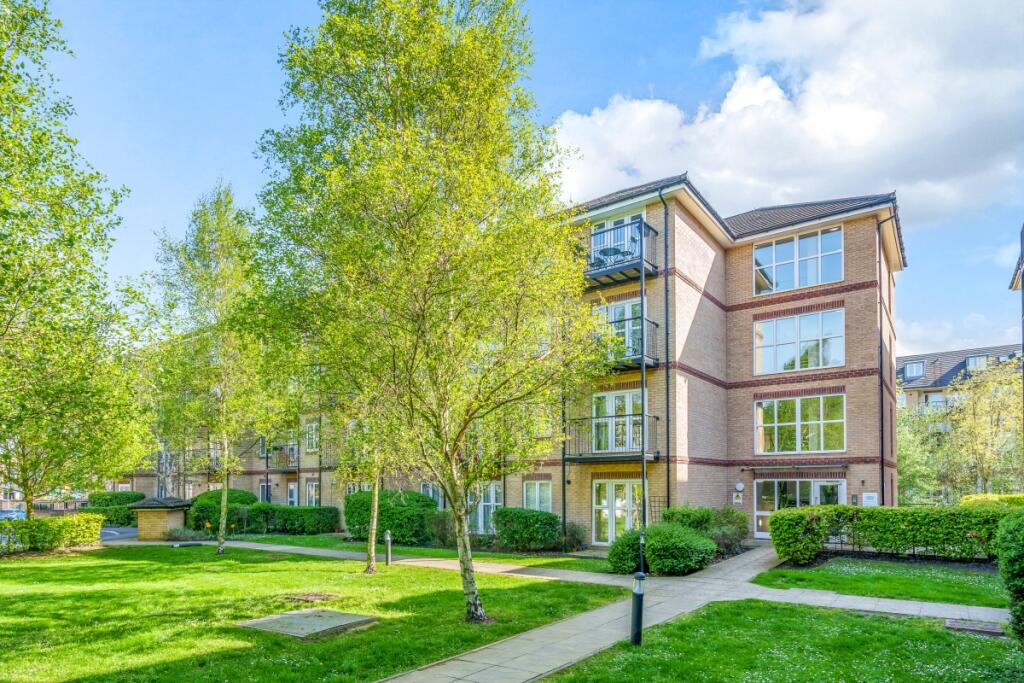 Main image of property: Worcester Close, London, SE20