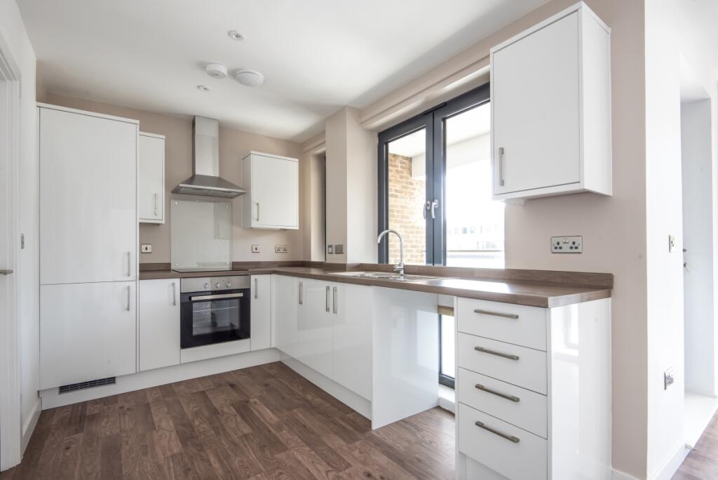 Main image of property: Lennard Road, Croydon, CR0