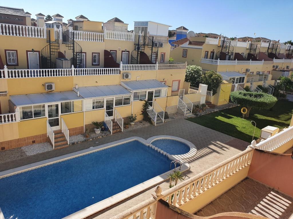3 bedroom town house for sale in Algorfa, Spain