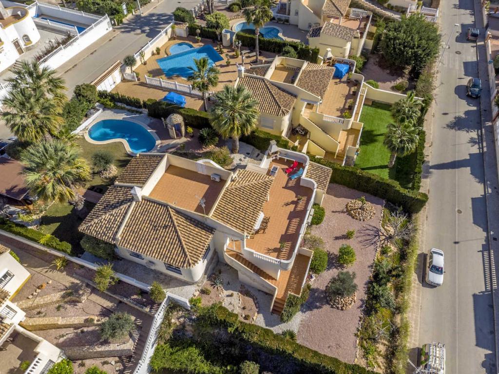 4 bedroom detached villa for sale in Villamartin, Spain