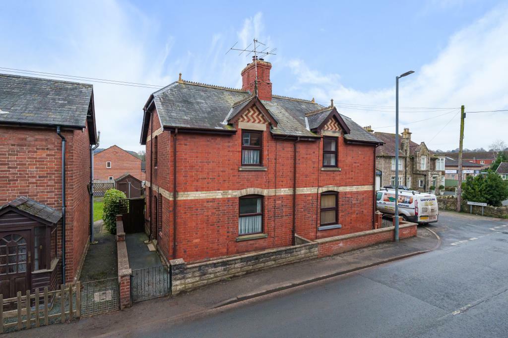 2 bedroom semidetached house for sale in Kington, Herefordshire, HR5