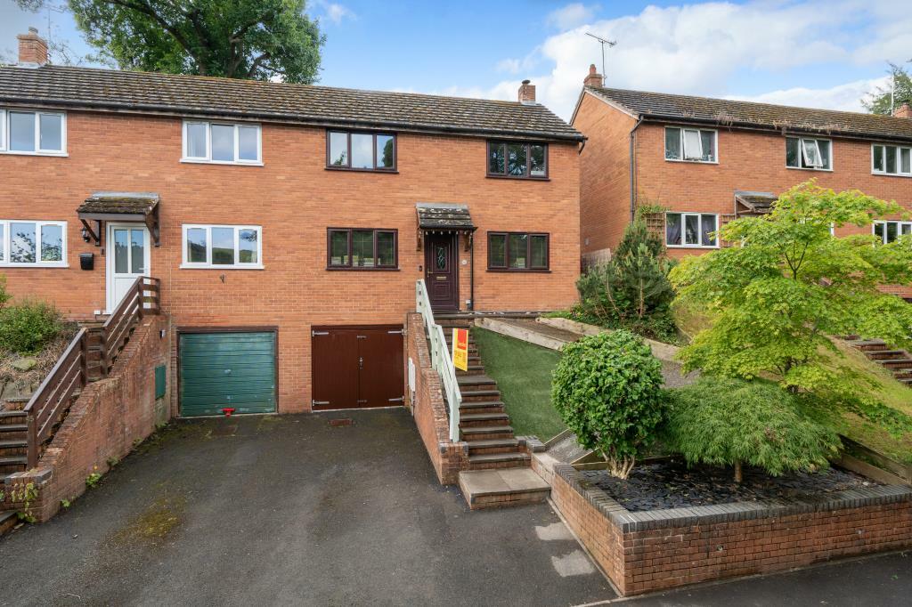 3 bedroom semidetached house for sale in Kington, Herefordshire, HR5