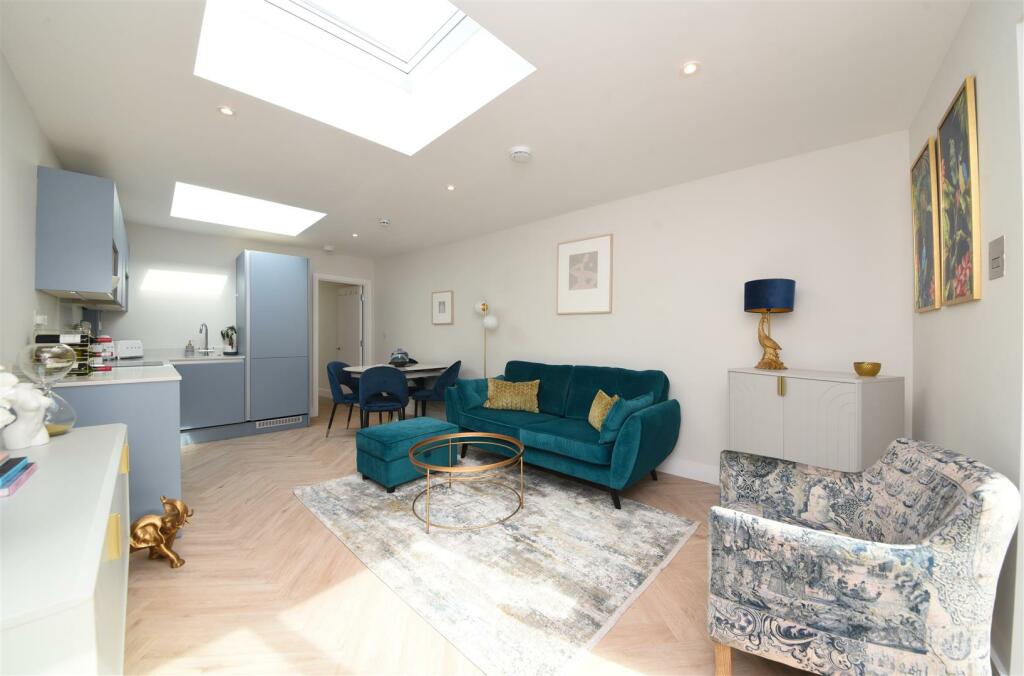 Main image of property: Church Lane, East Finchley, N2