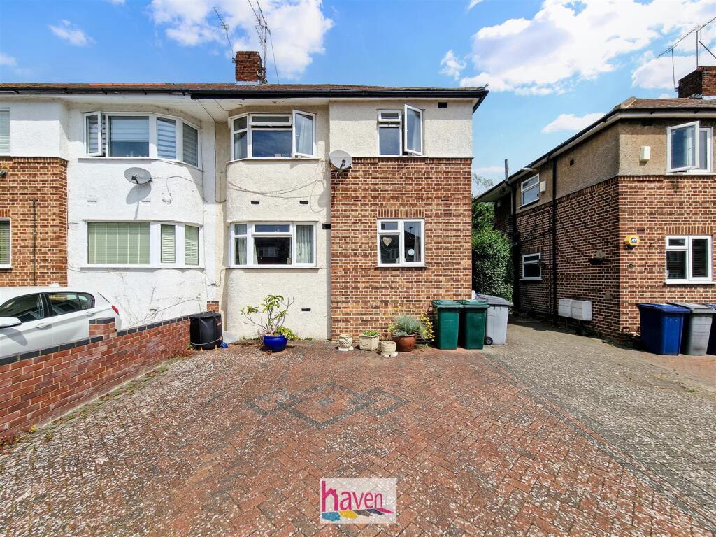 Main image of property: Avondale Avenue, East Barnet, EN4
