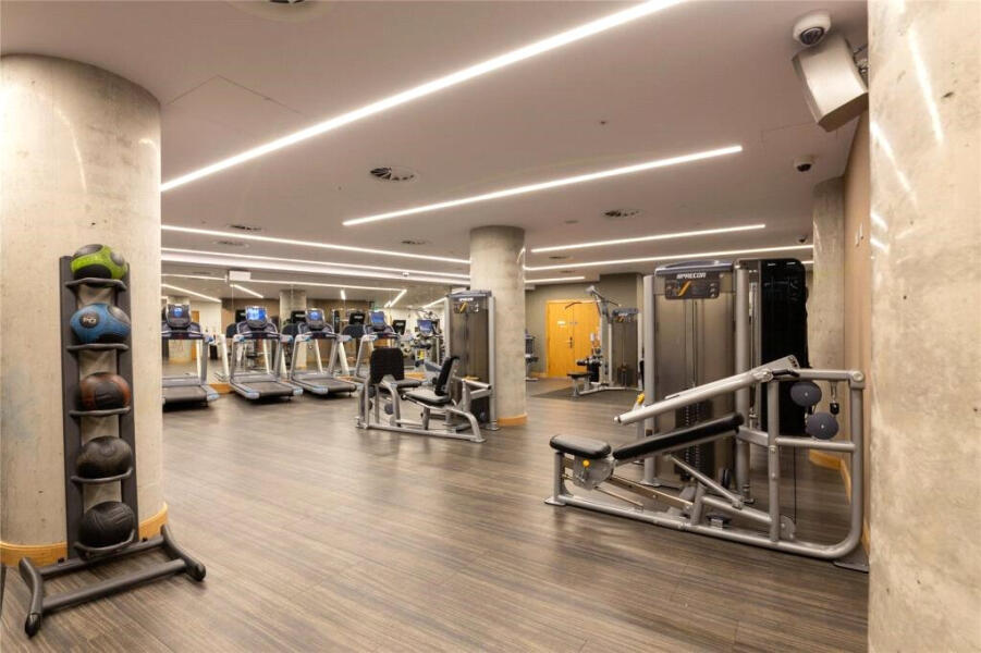 Main image of property: Talisman Tower, Lincoln Plaza, E14